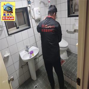 彰化晨光電腦公司浴室磁磚地面防滑工程789